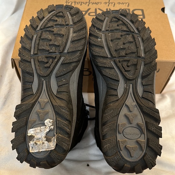 BEARPAW® Ridgewood Suede Mid Hiker Boot with NeverWet™ Technology - Picture 8 of 8